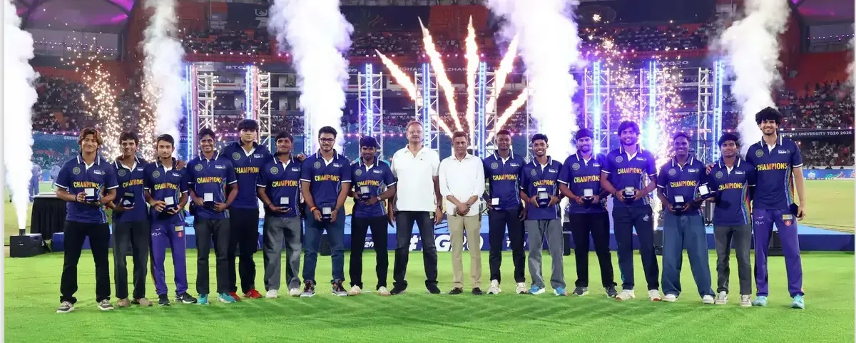 Hyderabad Under-19 Vinoo Mankad Trophy-winning team being felicitated during the Sreenidhi University TG20 closing ceremony.